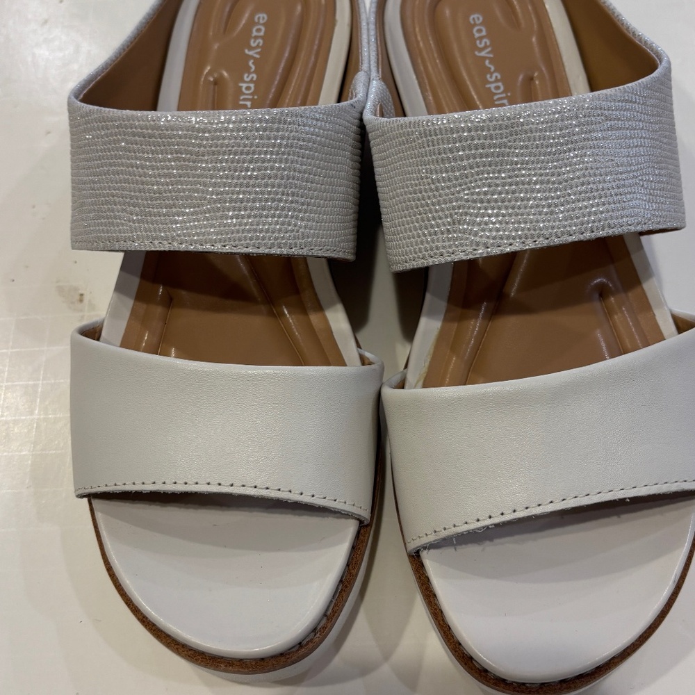 Easy Spirit Ladies White Silver Sandals  Slip On Size 7